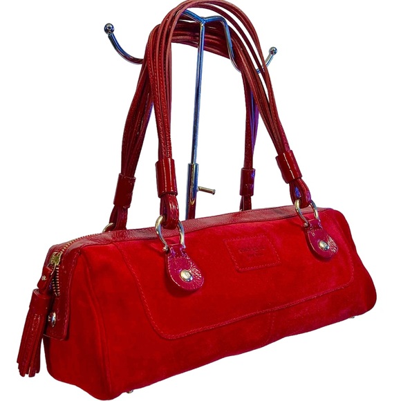 kate spade Handbags - HOLIDAY SALE‼️Kate Spade suede red leather trim midsize barrel handbag w tassel